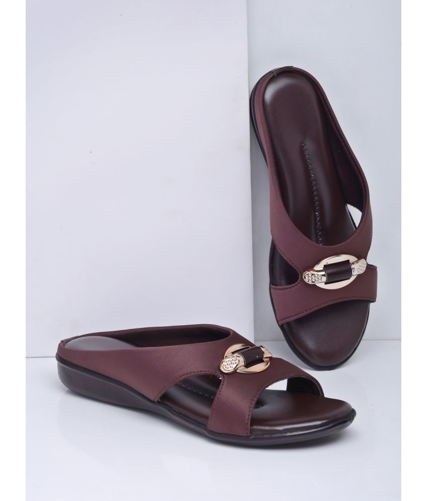     			Carrito Brown Women's Flats