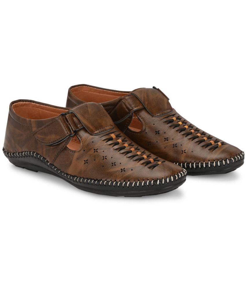     			HATTOUN - Brown Men's Sandals