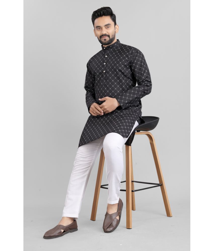     			Nofilter Black Cotton Blend Regular Fit Men's Kurta Pyjama Set ( Pack of 1 )