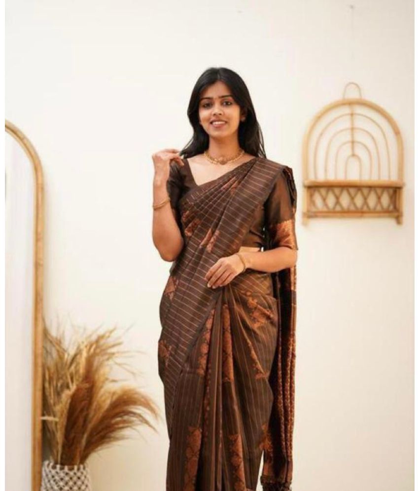     			KOMAL NX Pack of 1 Silk Blend Woven Saree With Blouse Piece ( Brown )