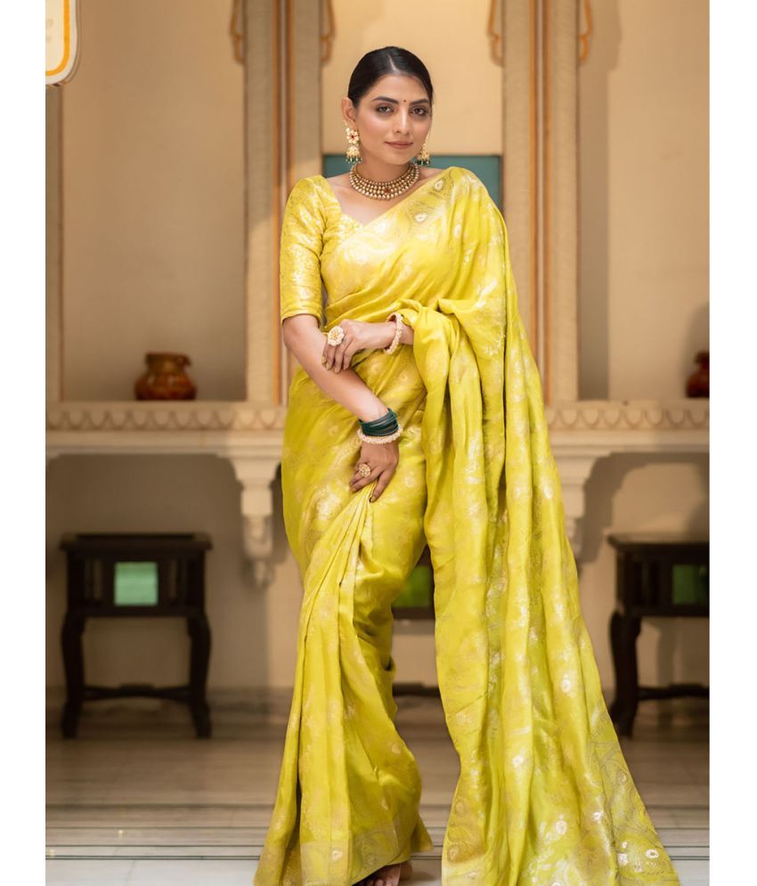     			KOMAL NX Pack of 1 Silk Blend Applique Saree With Blouse Piece ( Yellow )