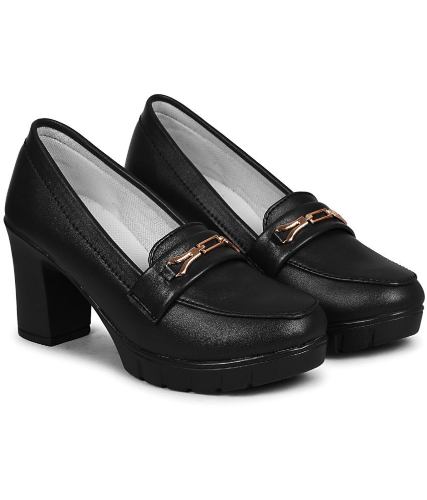     			Commander Shoes Black Women's Pumps Heels