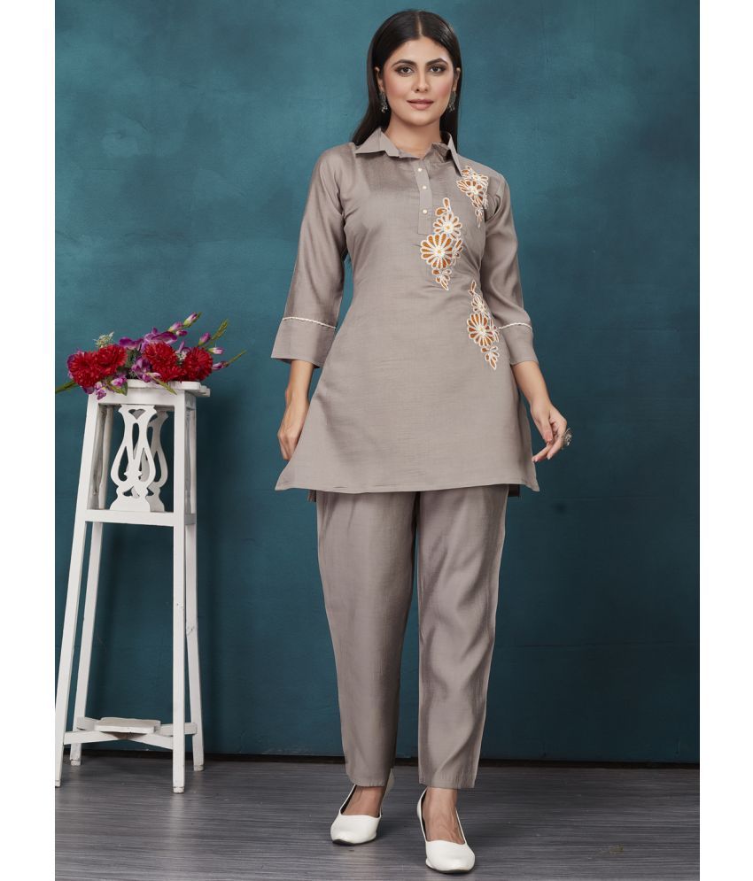     			Style Samsara Silk Blend Embroidered Kurti With Pants Women's Stitched Salwar Suit - Grey ( Pack of 1 )