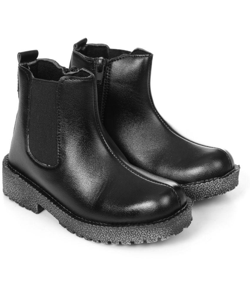     			ZOOMBIE - Black Boy's Boots ( 1 Pair )