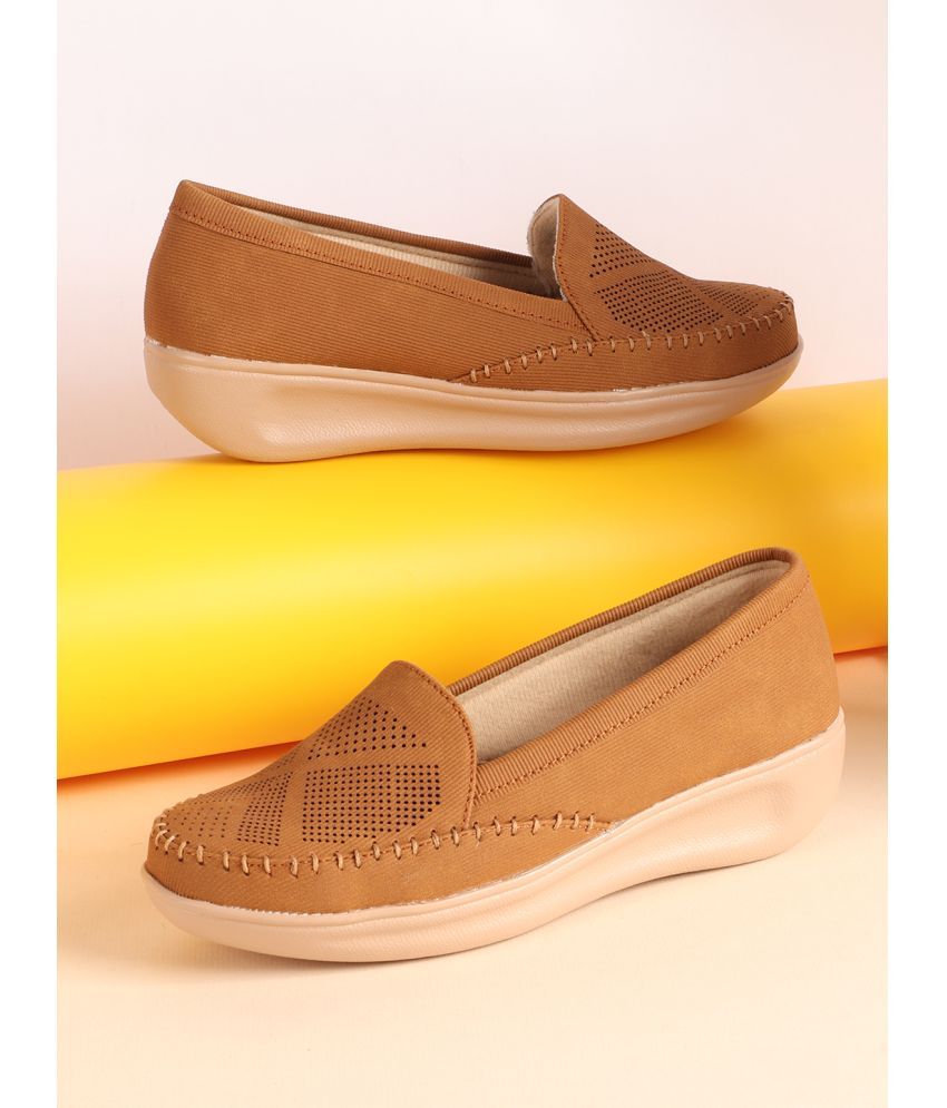     			Sneakersvilla Tan Women's Loafers