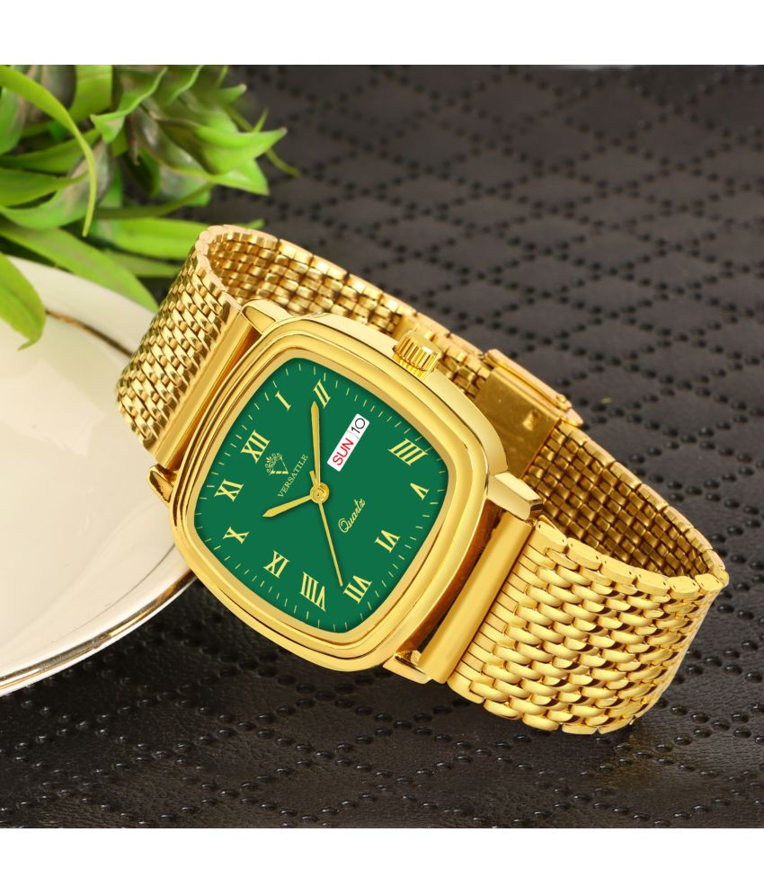     			Versatile Gold Metal Analog Men's Watch