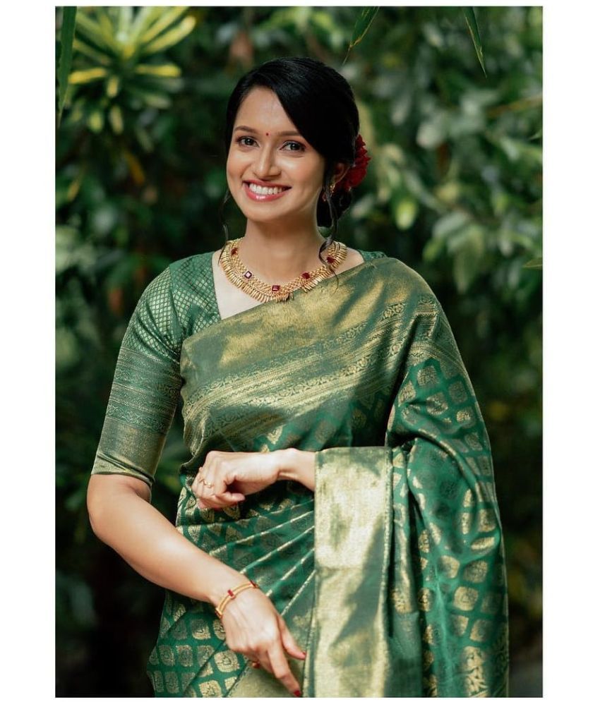     			Vividvibe Pack of 1 Kanjivaram Silk Self Design Saree With Blouse Piece ( Green )