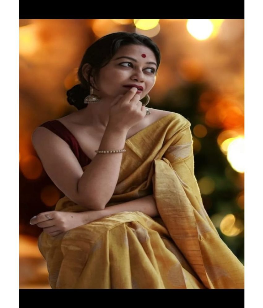     			Vividvibe Pack of 1 Kanjivaram Silk Self Design Saree With Blouse Piece ( Yellow )