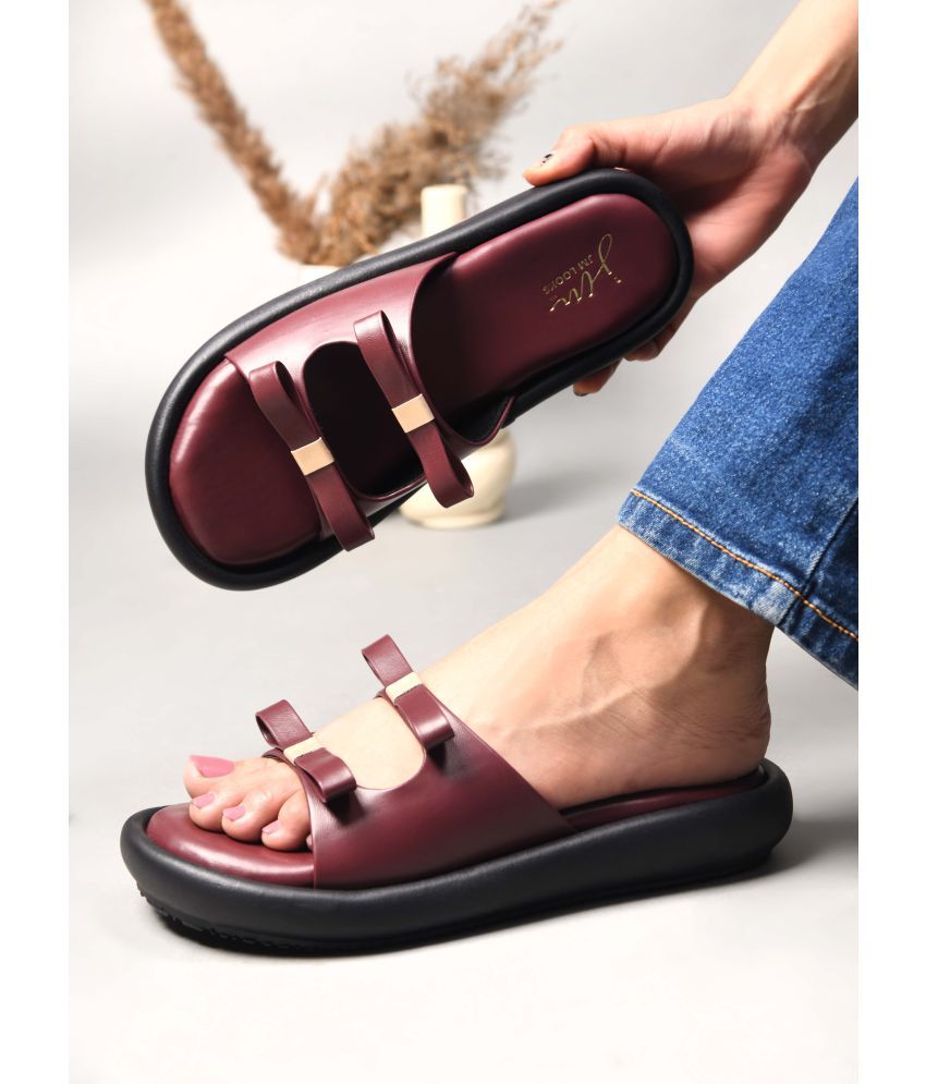     			JM Looks Maroon Women's Flats