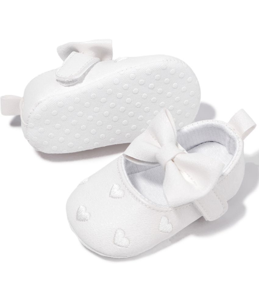     			Neska Moda - White Booties For Baby Girl 6-12 Months ( Pack of 1 )