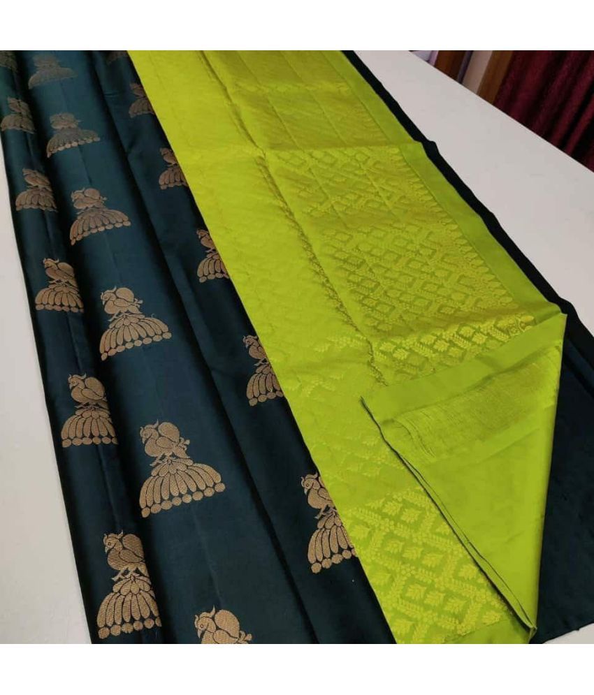     			Aika Silk Blend Embellished Saree With Blouse Piece ( Green , Pack of 1 )