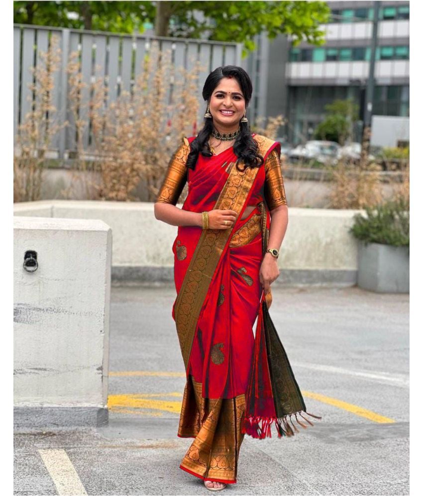     			Apnisha Silk Blend Embellished Saree With Blouse Piece ( Red , Pack of 1 )