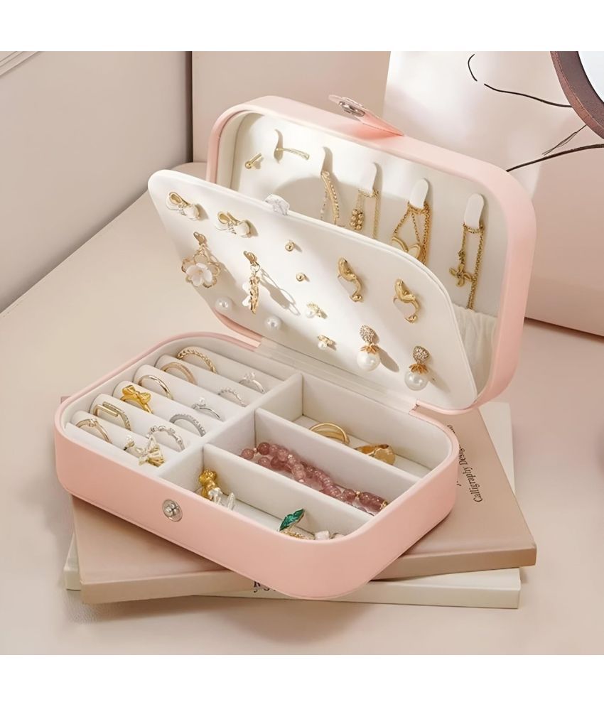     			Portable PU Leather Travel Jewelry Box, Small Organizer for Rings, Necklaces, Earrings, Pink