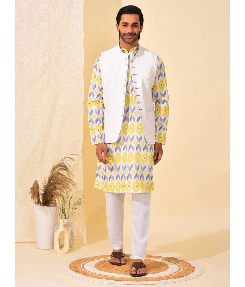     			Hangup White Viscose Regular Fit Men's Kurta Pyjama Set ( Pack of 1 )