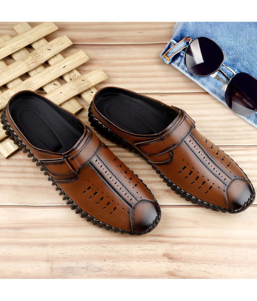     			TR - Tan Men's Sandals