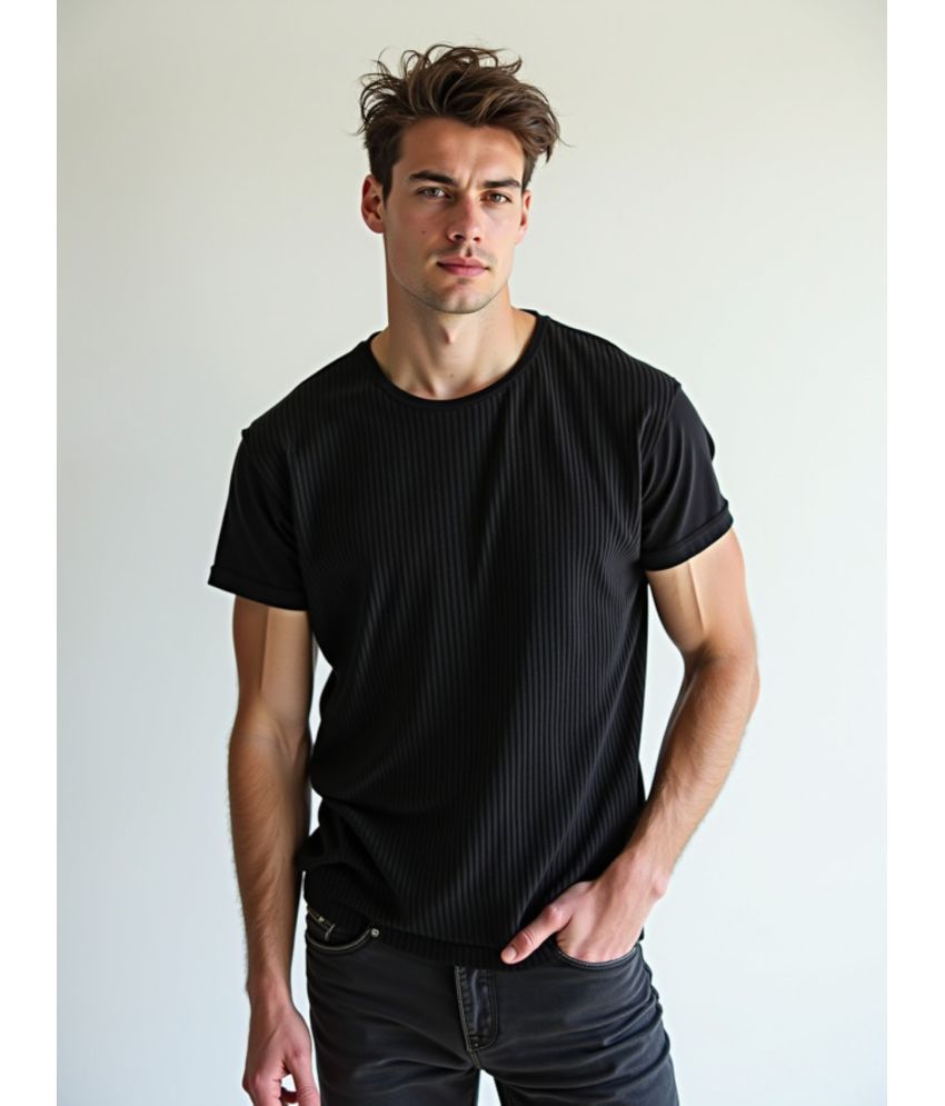     			fashion and youth Cotton Blend Regular Fit Solid Half Sleeves Men's Round T-Shirt - Black ( Pack of 1 )