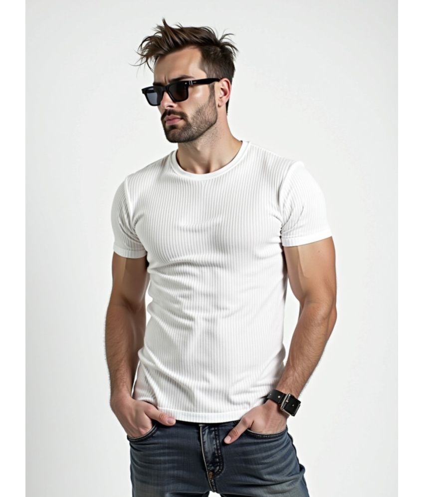     			fashion and youth Cotton Blend Regular Fit Solid Half Sleeves Men's Round T-Shirt - White ( Pack of 1 )