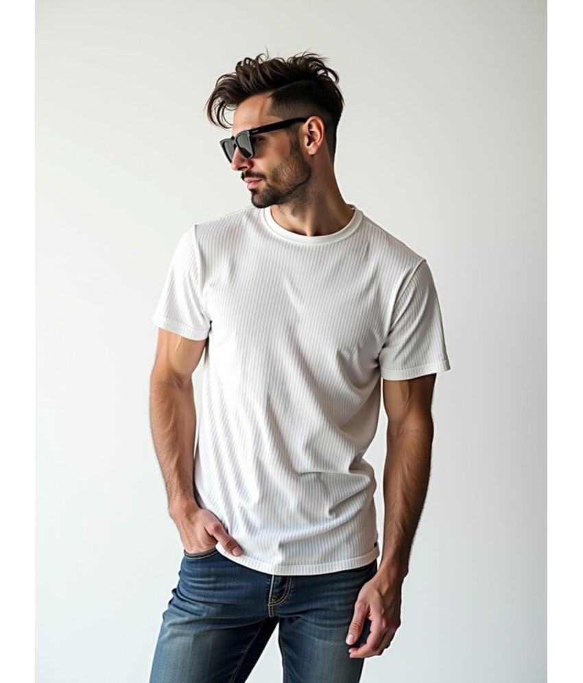     			fashion and youth Cotton Blend Regular Fit Solid Half Sleeves Men's Round T-Shirt - White ( Pack of 1 )