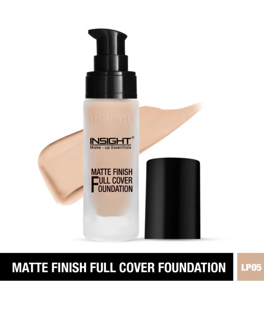     			Insight Matte Liquid For All Skin Types Skin Medium Foundation Pack of 1