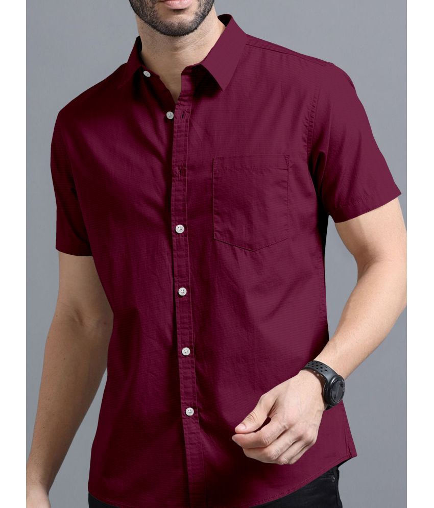     			VTEXX Cotton Blend Regular Fit Solids Half Sleeves Men's Casual Shirt - Wine ( Pack of 1 )