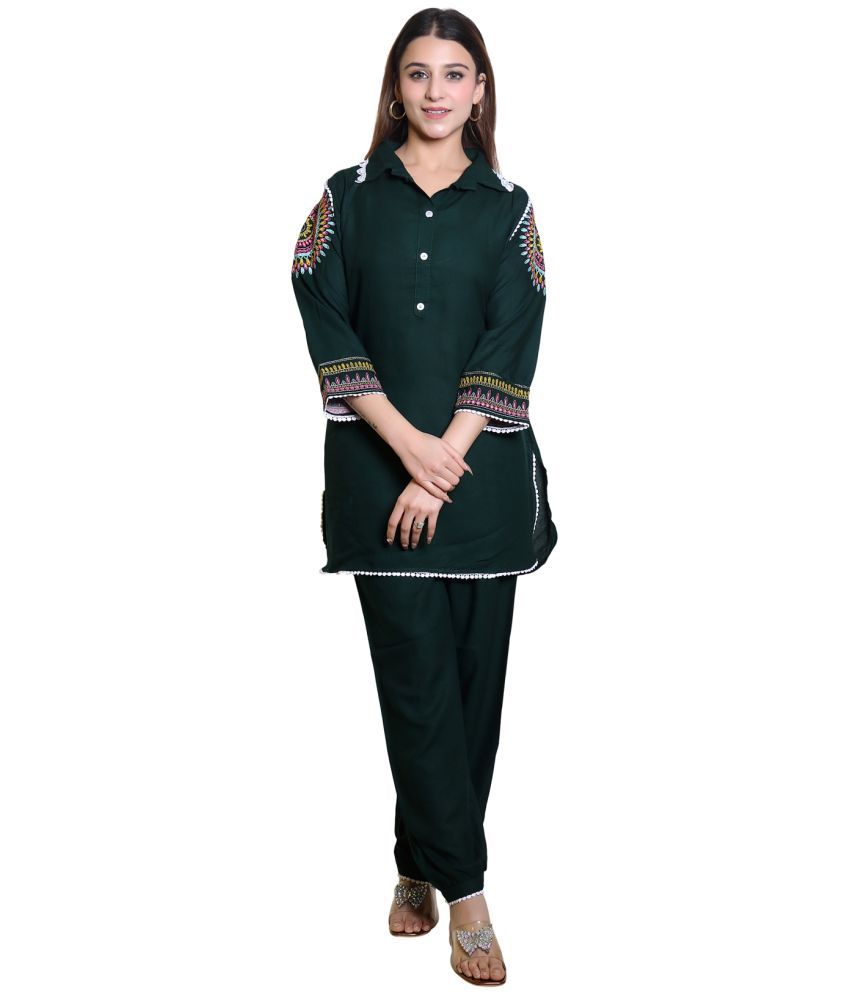     			HeteShe Cotton Embroidered Kurti With Pants Women's Stitched Salwar Suit - Green ( Pack of 1 )