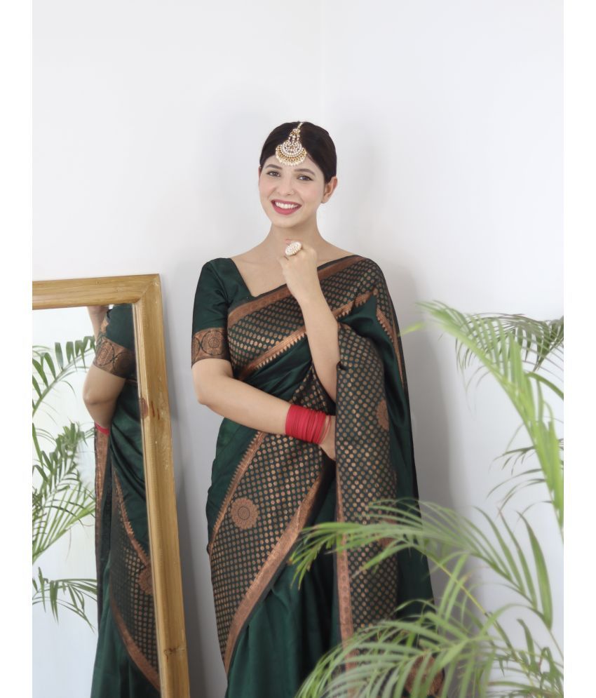     			Vastukala Silk Woven Saree With Blouse Piece ( Green , Pack of 1 )