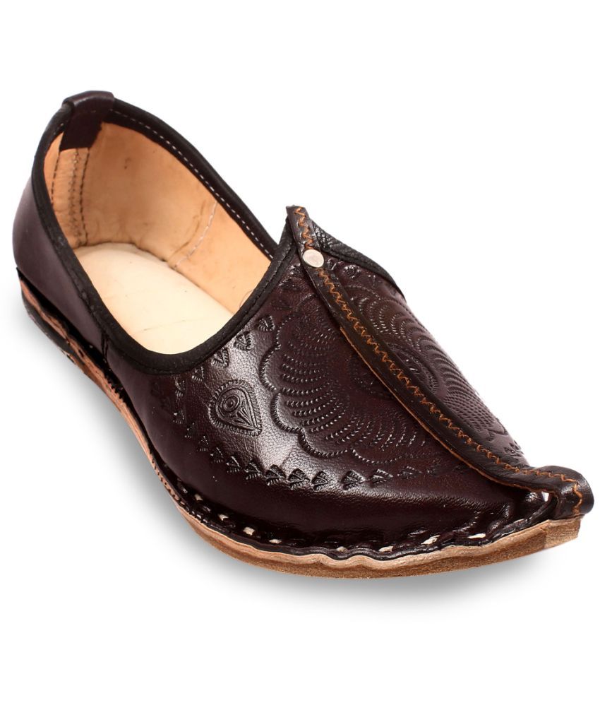     			Anjaneya Creations Brown Men's Mojaris