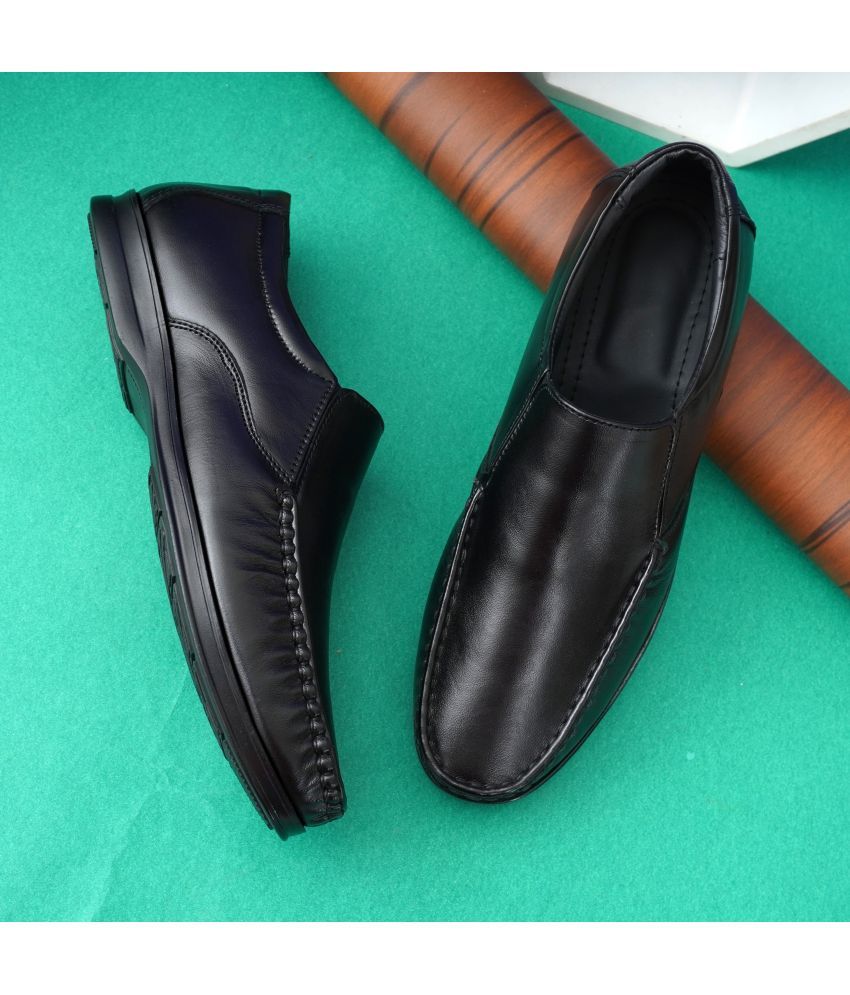     			MORAAH Black Men's Slip on