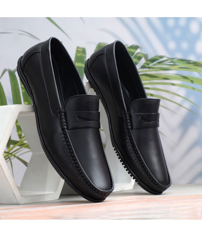     			MORAAH Black Men's Slip on