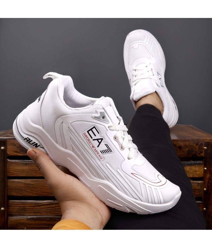     			Jynx White Sports Shoes For Men White Men's Lifestyle Shoes