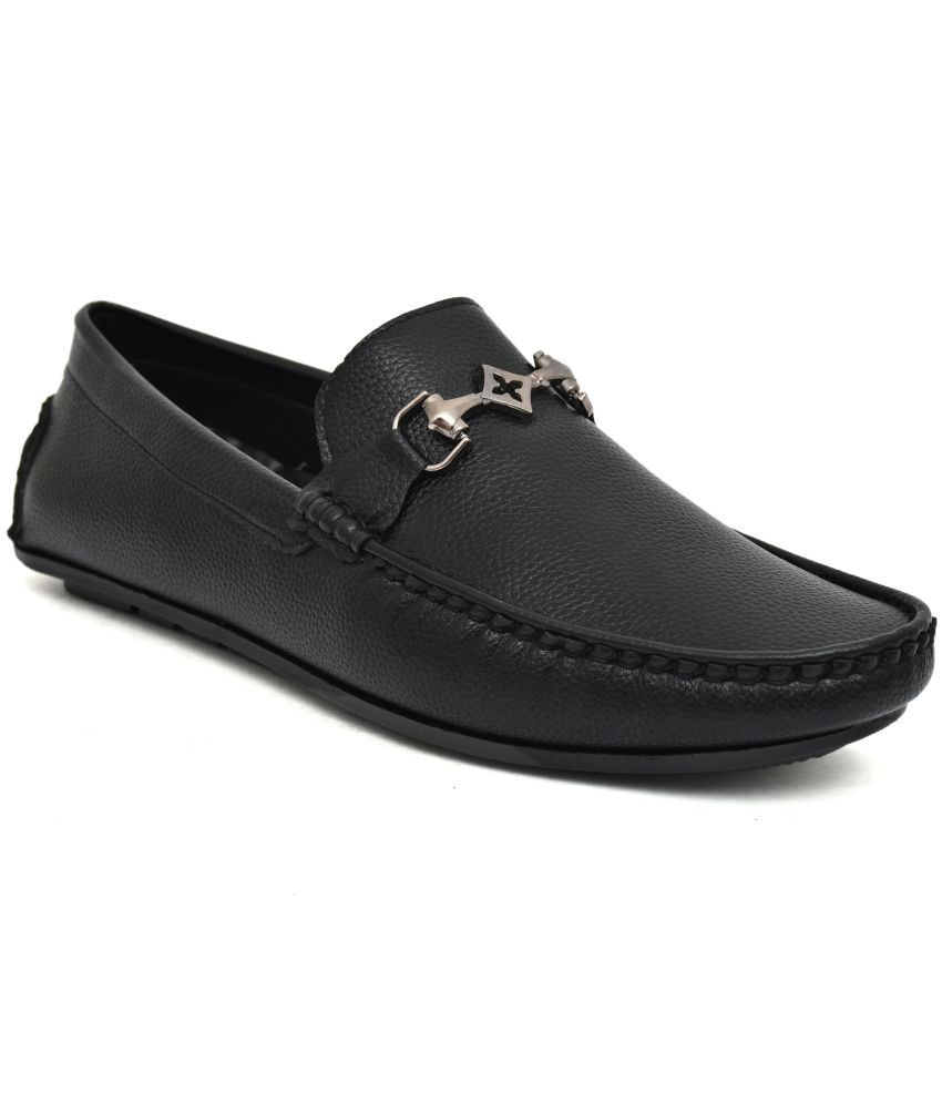     			Akiko Black Men's Slip on