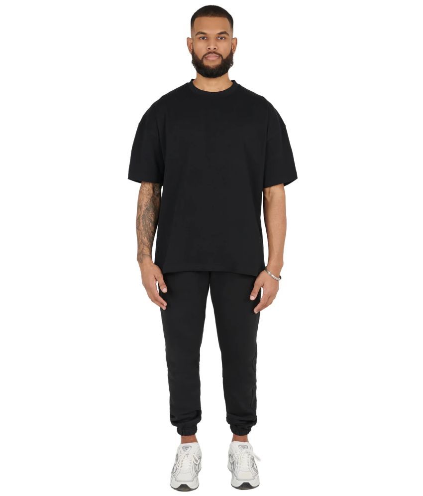     			STARFOX Cotton Oversized Fit Solid Half Sleeves Men's Round T-Shirt - Black ( Pack of 1 )