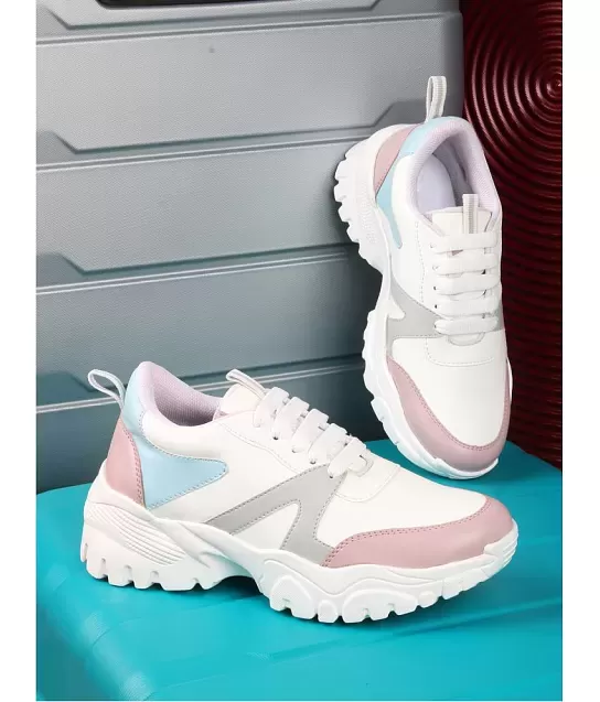 Can't Decide Which Sneaker to Sport? Here Are 48 Trainers to Suit Your  Speed | Vogue