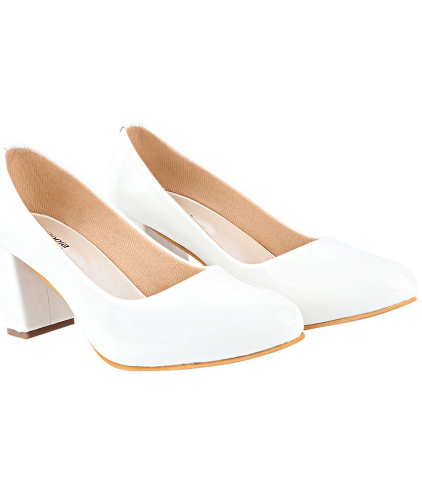 Buy Shoetopia White Block Heels Online at Best Price in India - Snapdeal