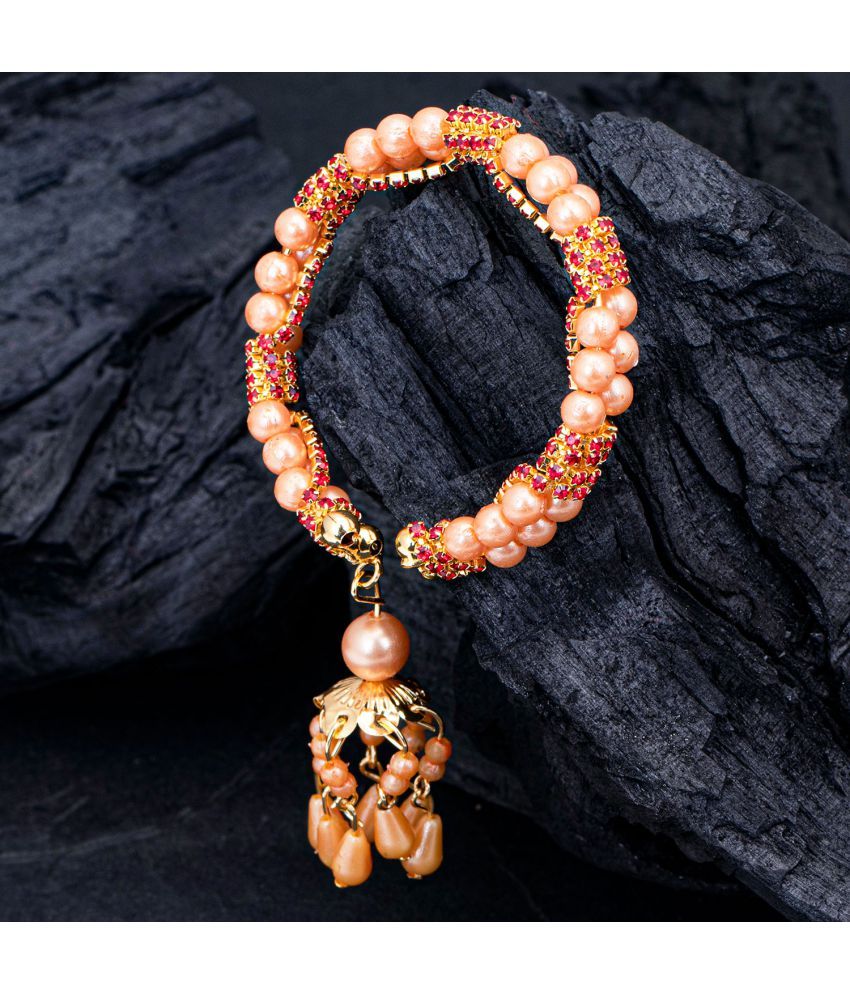     			Sukkhi Sleek Gold Plated Kundan Kada For Women