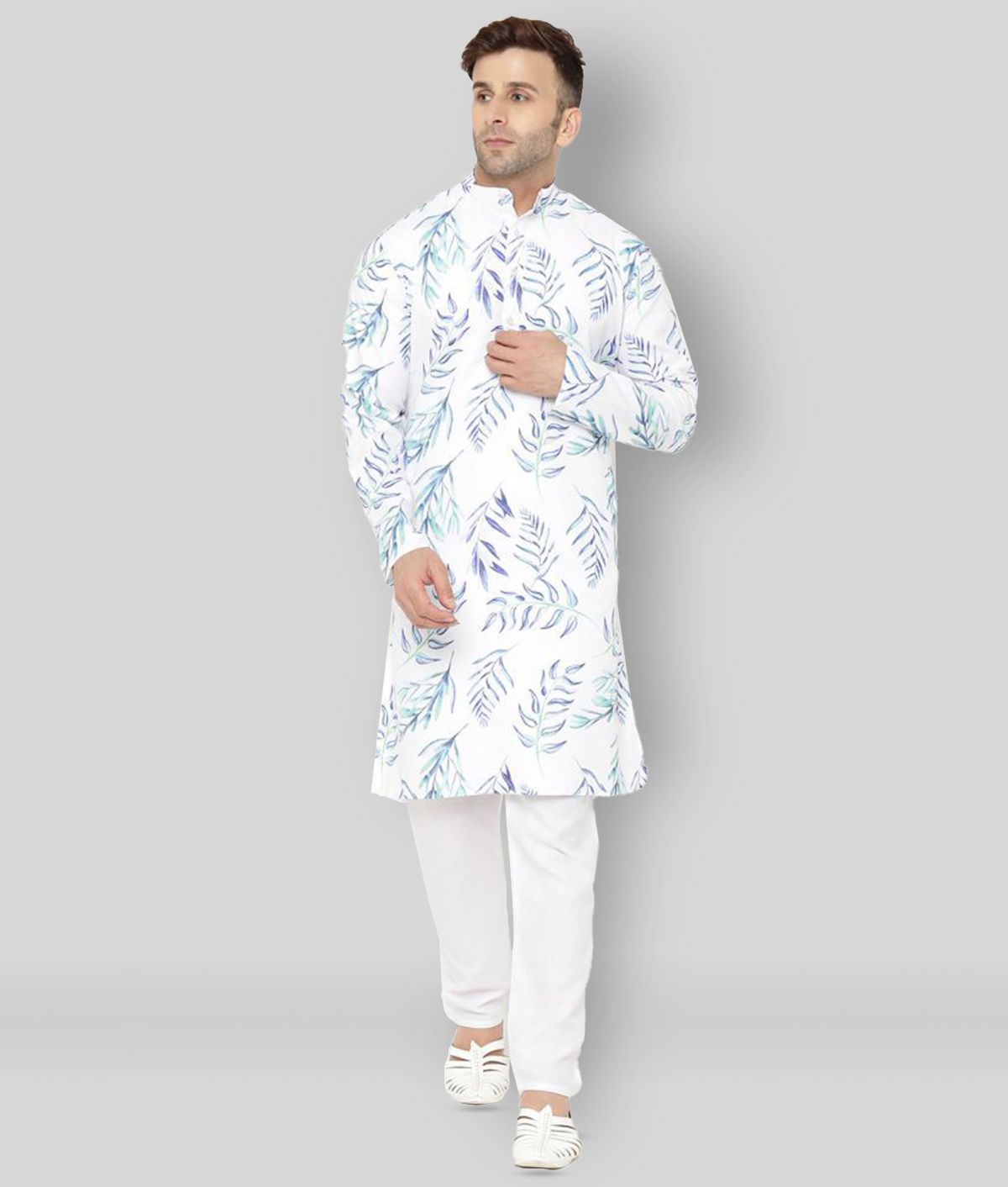     			Hangup - White Silk Regular Fit Men's Kurta Pyjama Set ( Pack of 1 )