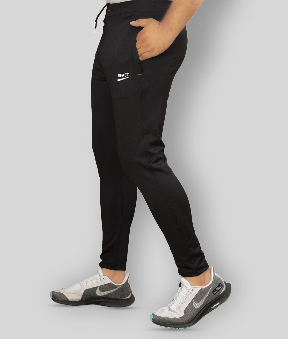     			react - Black Polyester Men's Trackpants ( Pack of 1 )