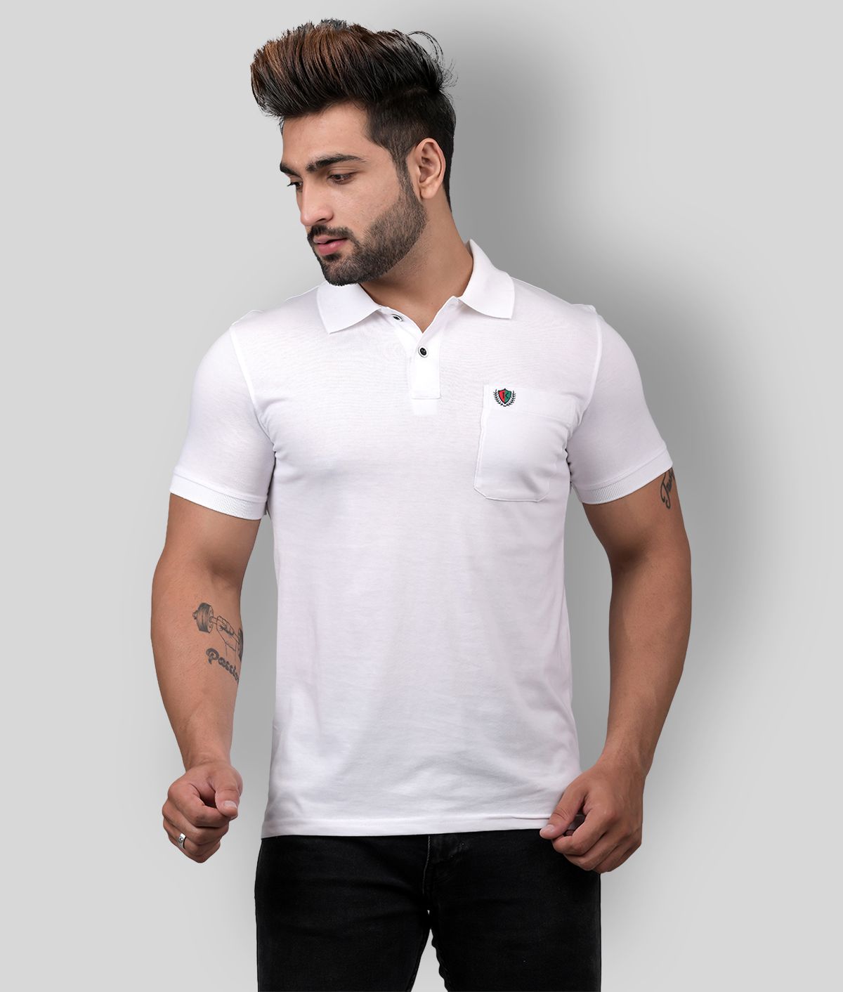     			Kaily - White Cotton Blend Slim Fit Men's Polo T Shirt ( Pack of 1 )