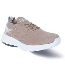 mens tan running shoes