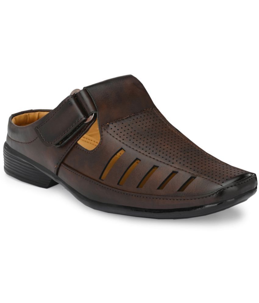     			Leeport - Brown Men's Sandals