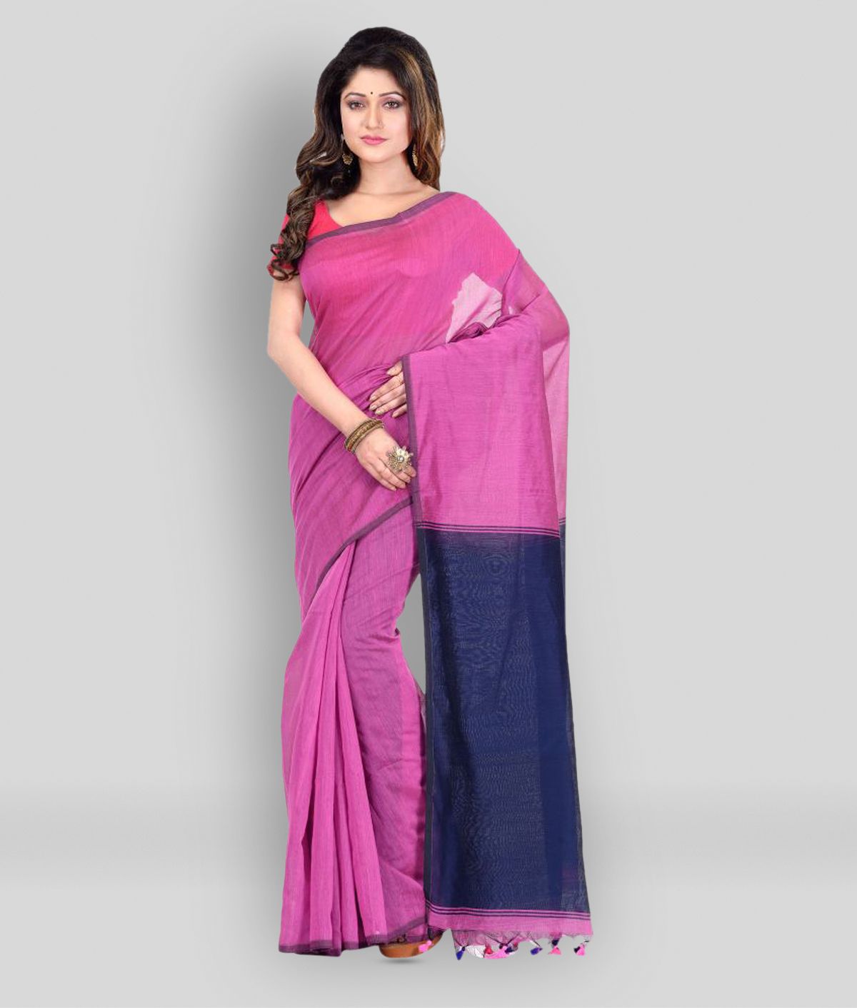     			Desh Bidesh - Pink Silk Blend Saree With Blouse Piece ( Pack of 1 )