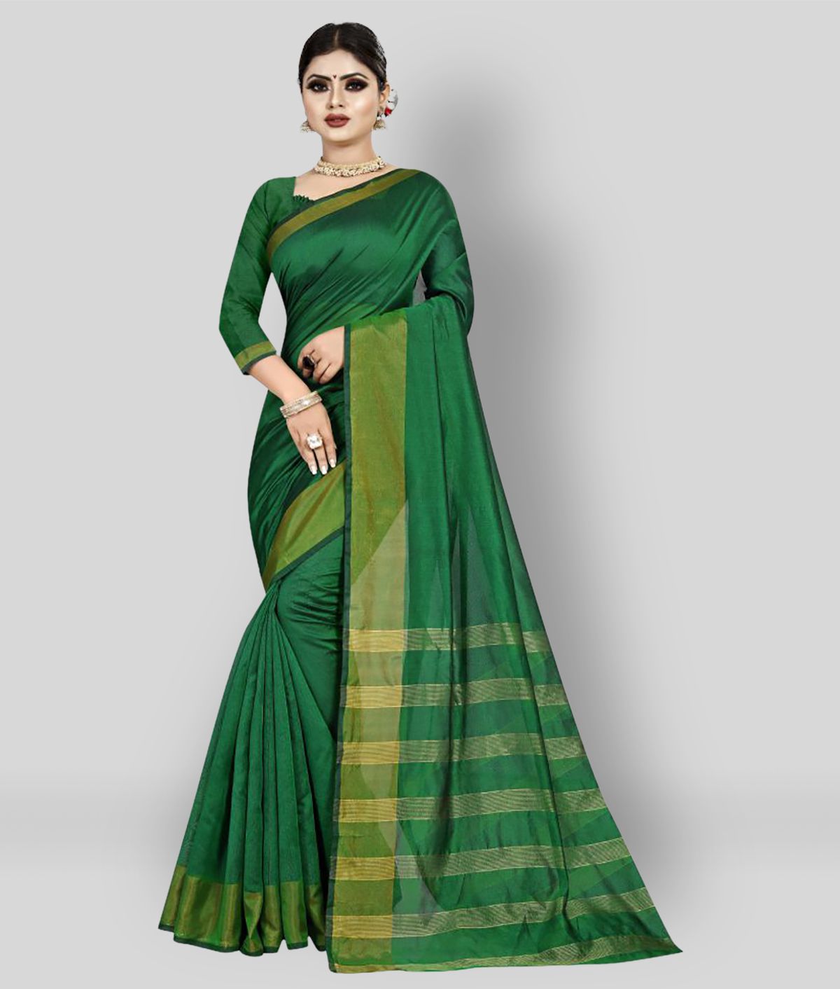     			Aika - Green Cotton Blend Saree With Blouse Piece (Pack of 1)