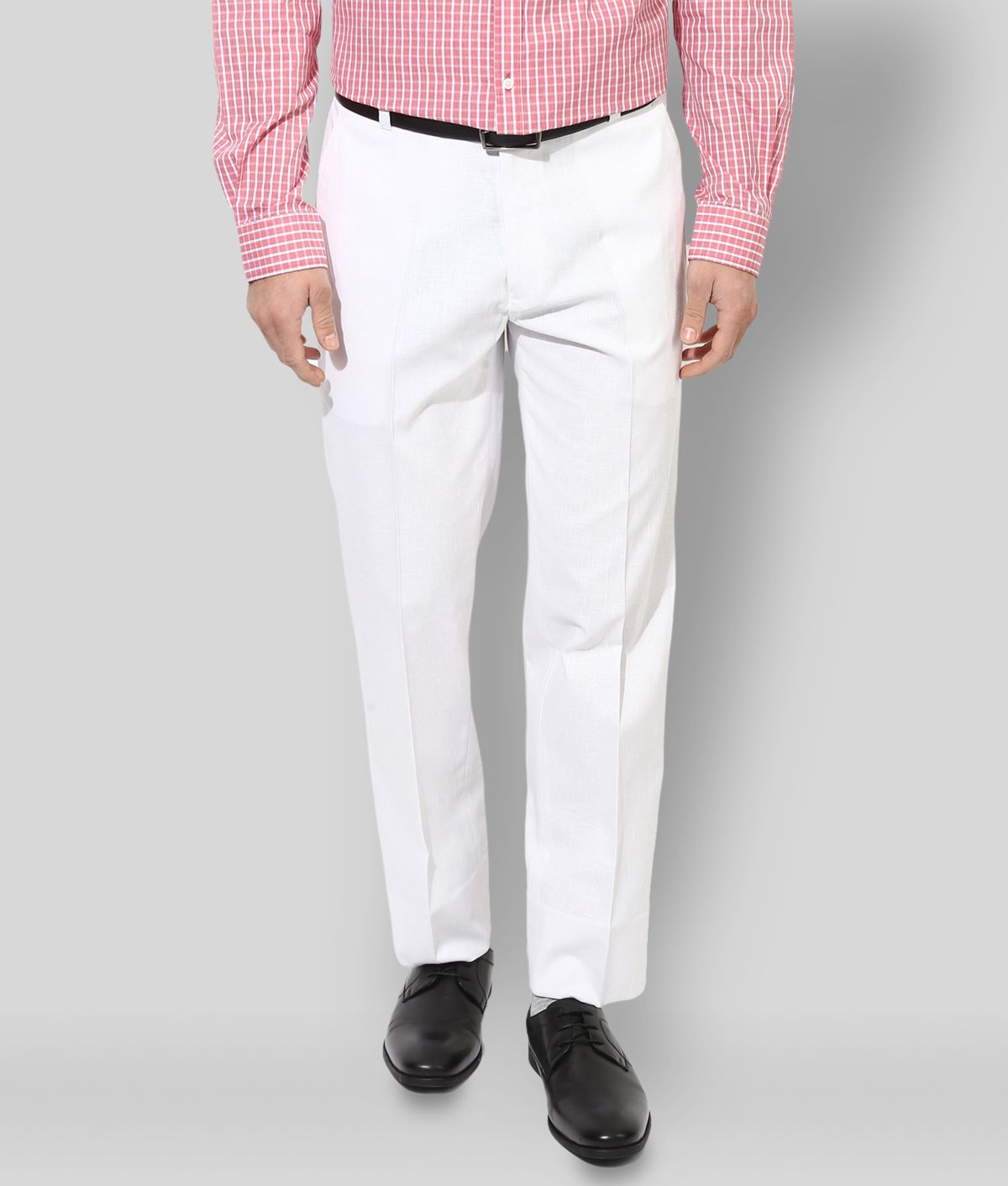     			Hangup - White Cotton Blend Regular-Fit Men's Formal Pants ( Pack of 1 )