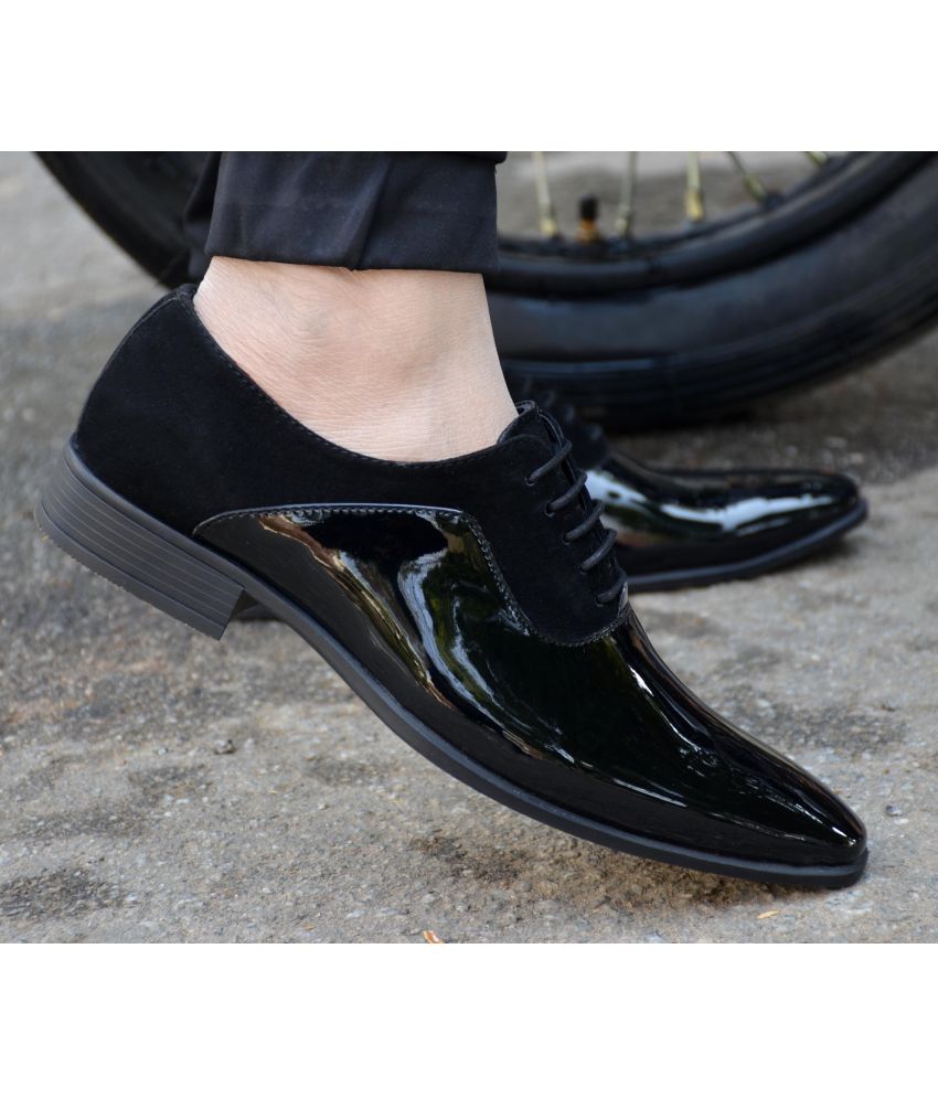     			Aadi Black Men's Oxford Formal Shoes