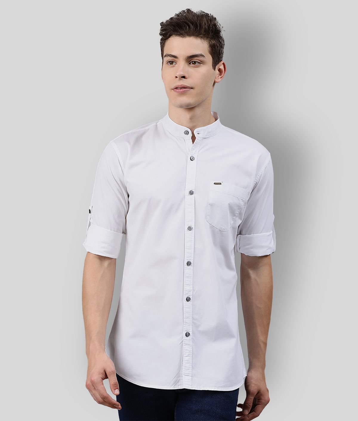     			Urbano Fashion - White Cotton Slim Fit Men's Casual Shirt ( Pack of 1 )