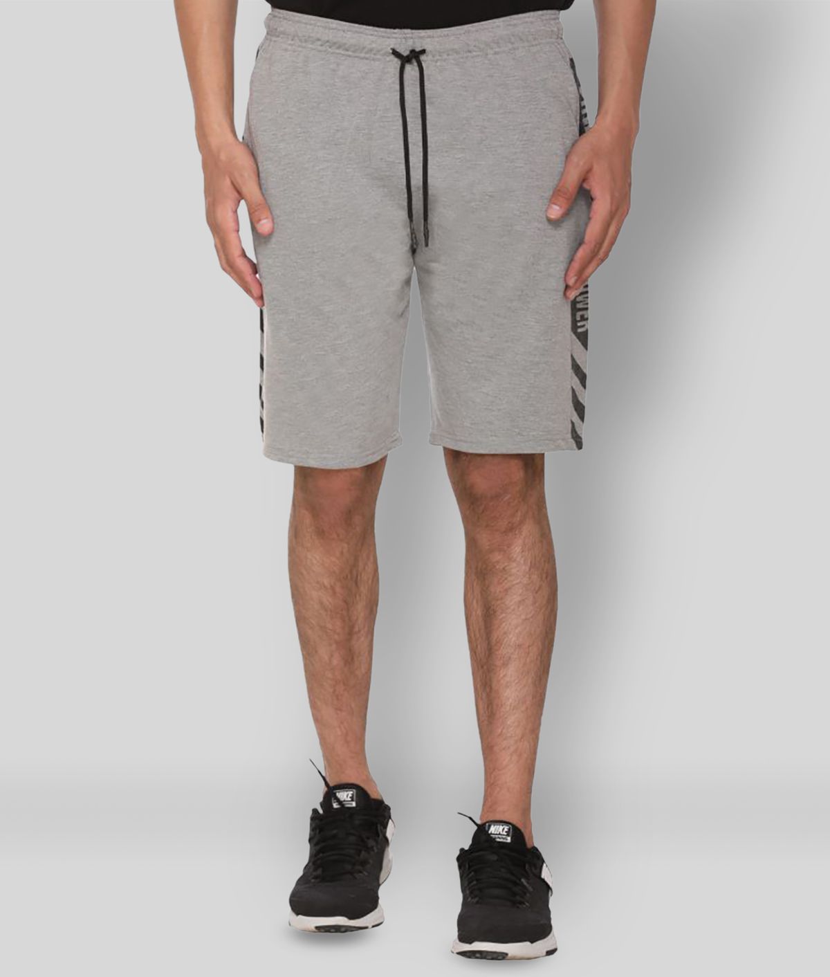     			HVBK - Grey Cotton Blend Men's Shorts ( Pack of 1 )