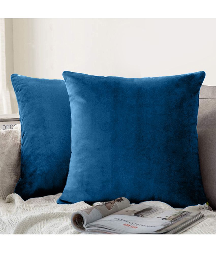     			SUGARCHIC - Blue Set of 2 Velvet Square Cushion Cover