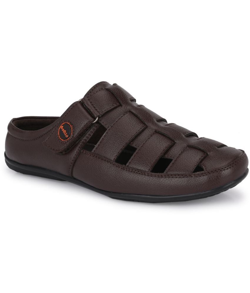     			softio - Brown Men's Sandals