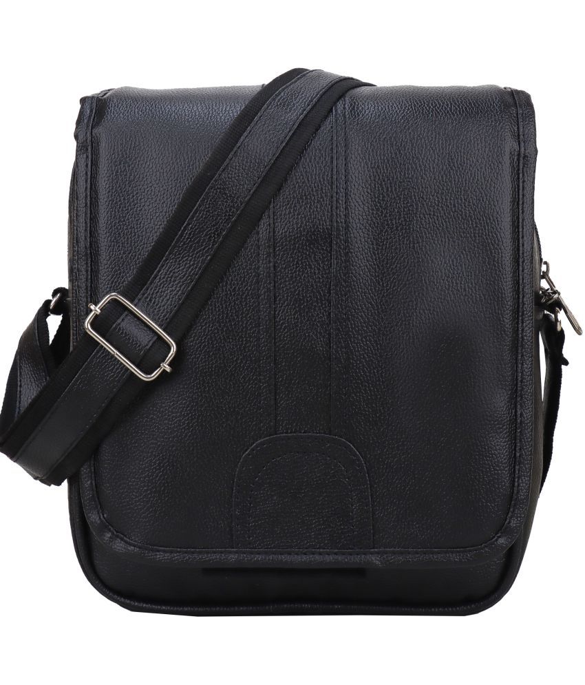     			Brandroot - Black Solid Messenger Bag