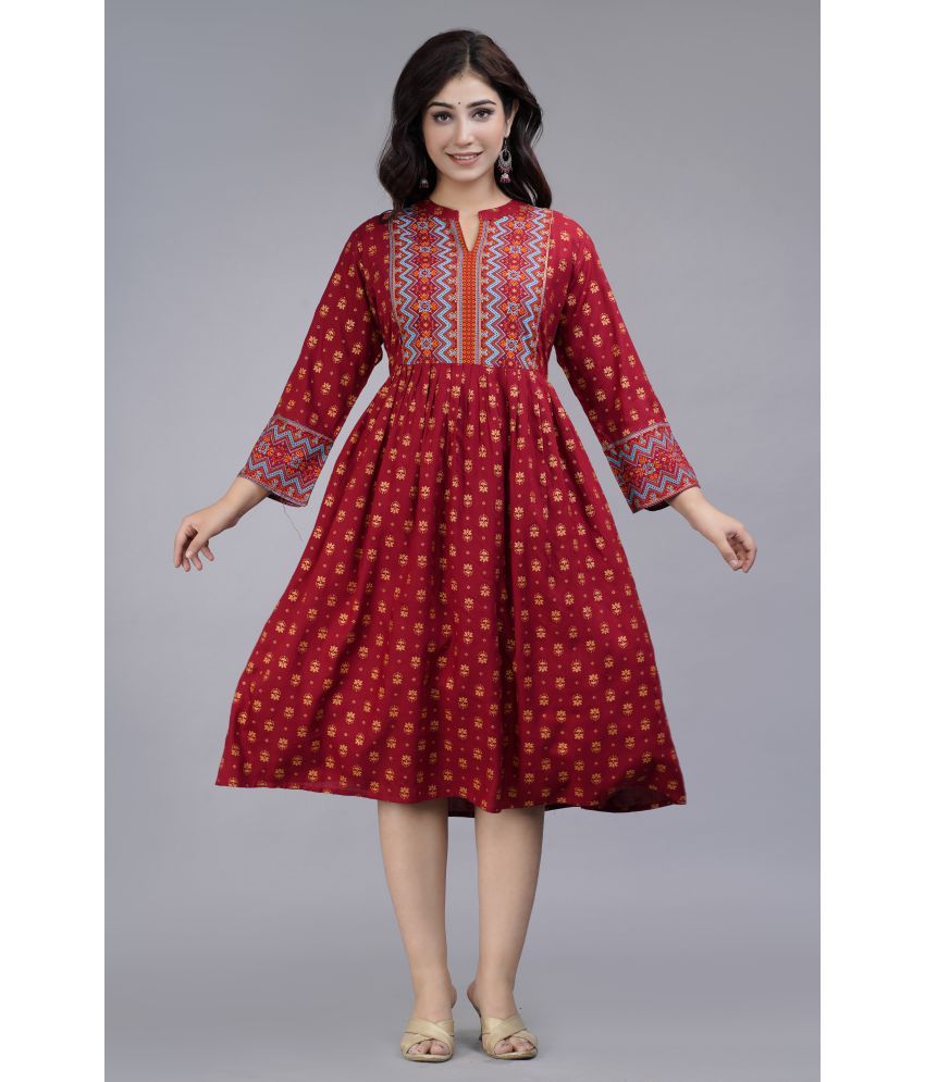     			Smien - Maroon Rayon Women's Anarkali Kurti ( Pack of 1 )